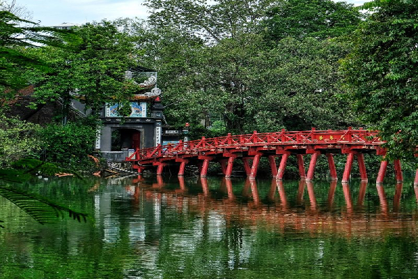 Discovering Vietnam and Cambodia in 12 Days - photo 2